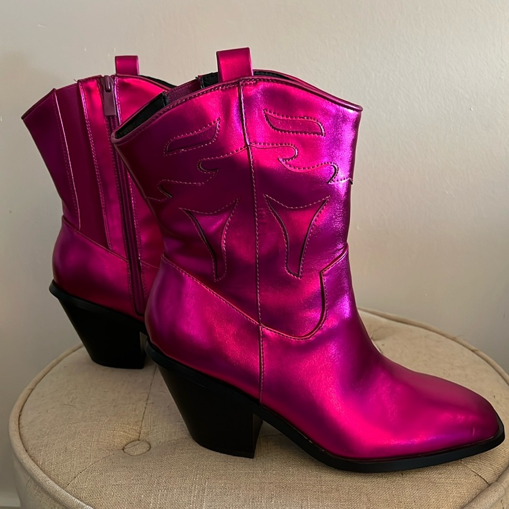 Torrid pink metallic 8W cowboy boots